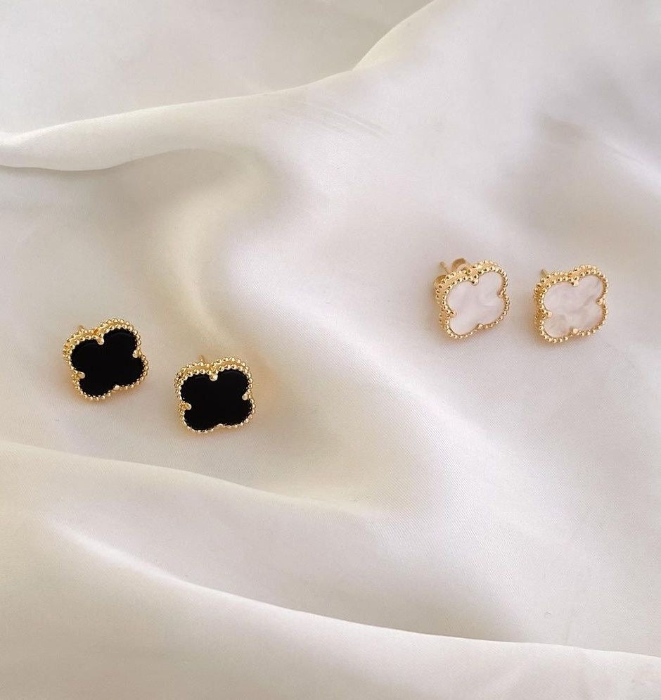Boucle d'oreille ✨YVES✨