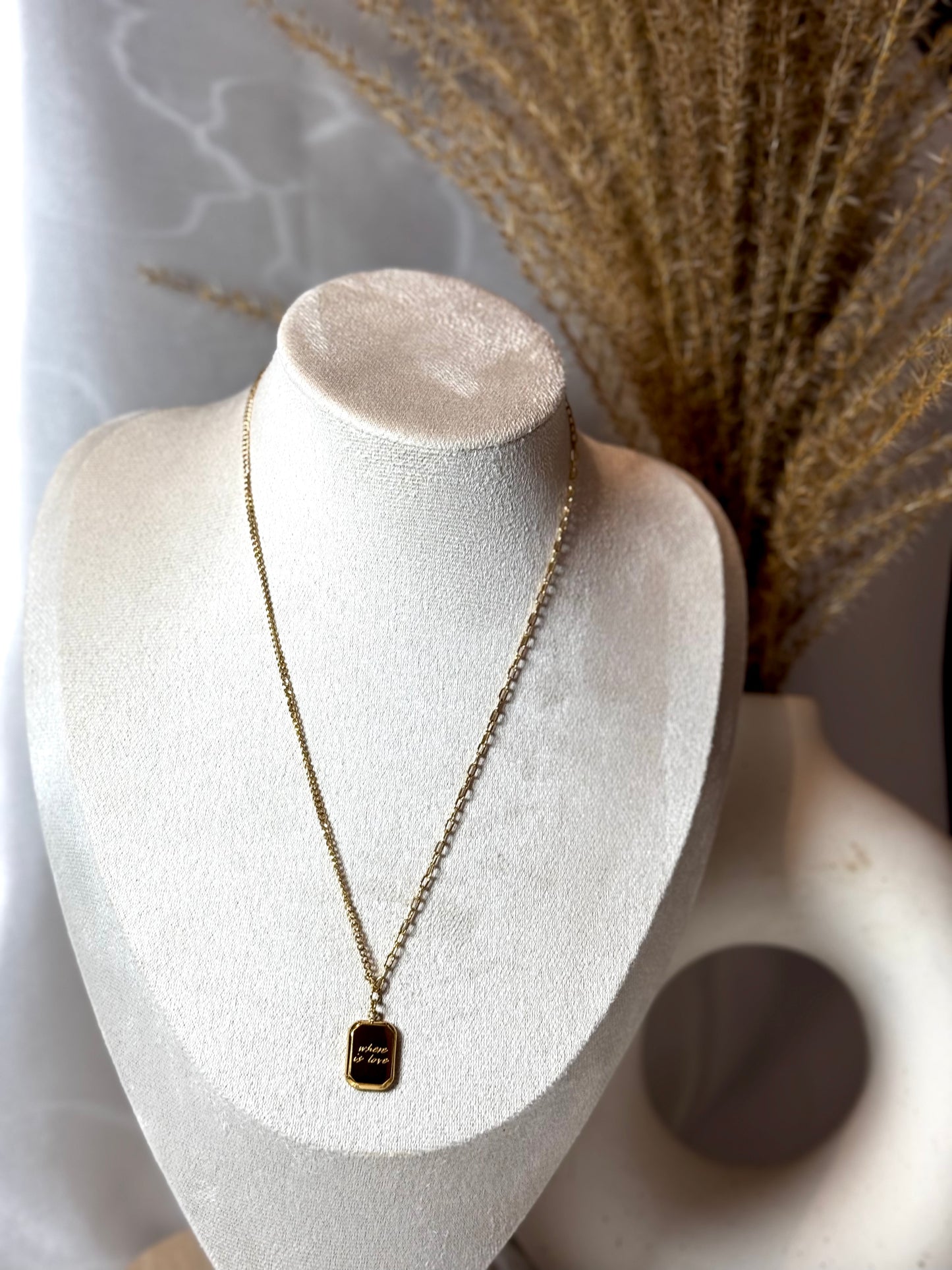 Collier ✨ LOVE ✨